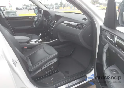 2016 BMW X3 xDrive28I z USA, uszkodzony, nr VIN 5UXWX9C52G0D68791